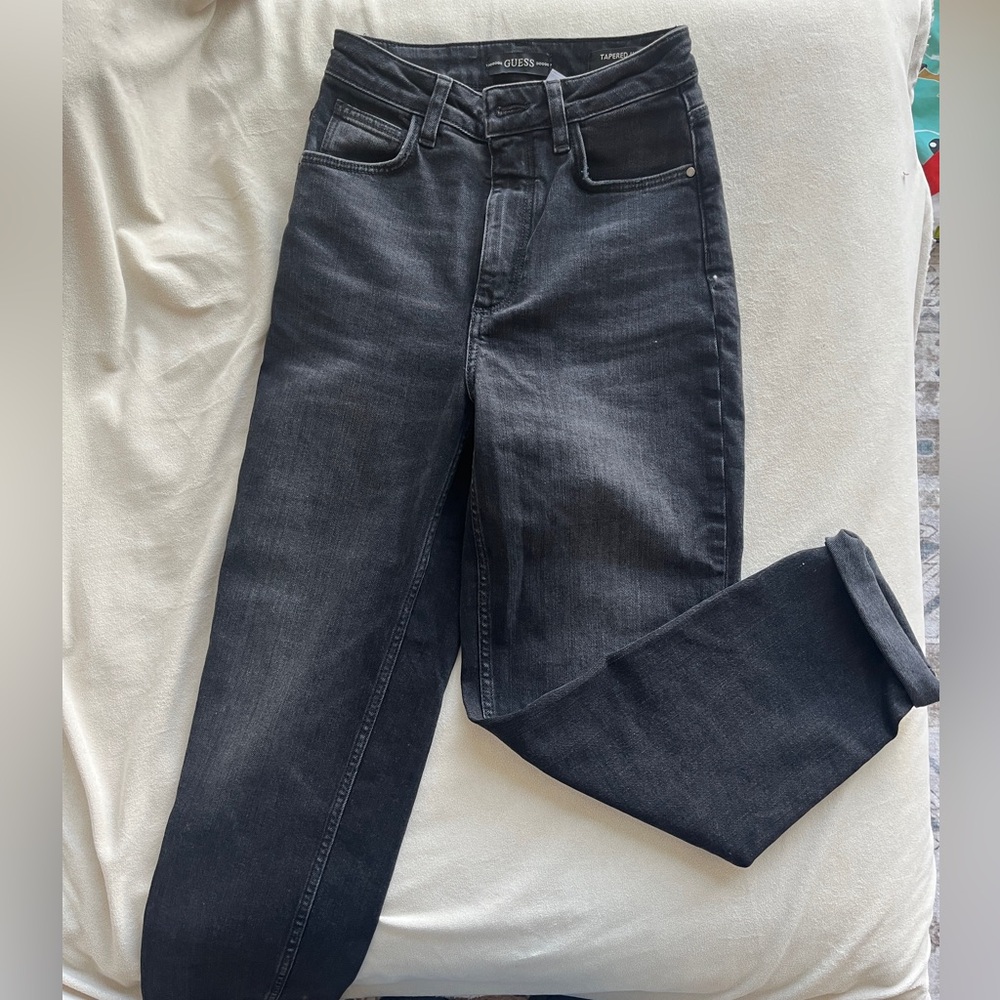 Guess Black Tapered High Mom Jeans